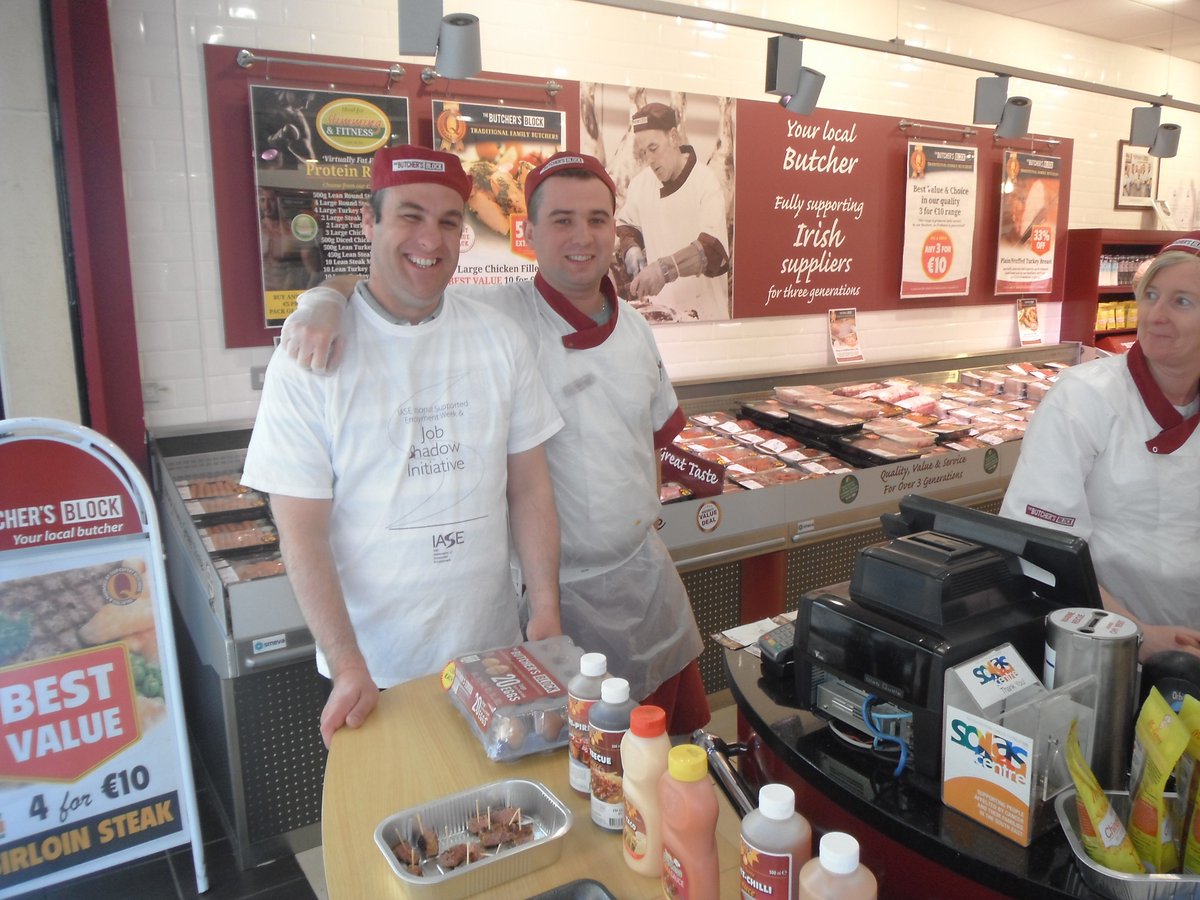 DungarvanSC's tweet photo. Some more photos of Job Shadow Day @DungarvanSC https://t.co/bq6442ztS8