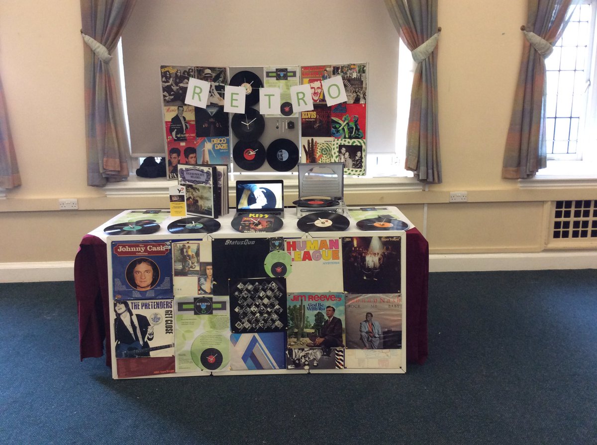 CHSEconBusiness's tweet image. Best of luck today to @CHS_Enterprise in the Young Enterprise competition #retroclocks