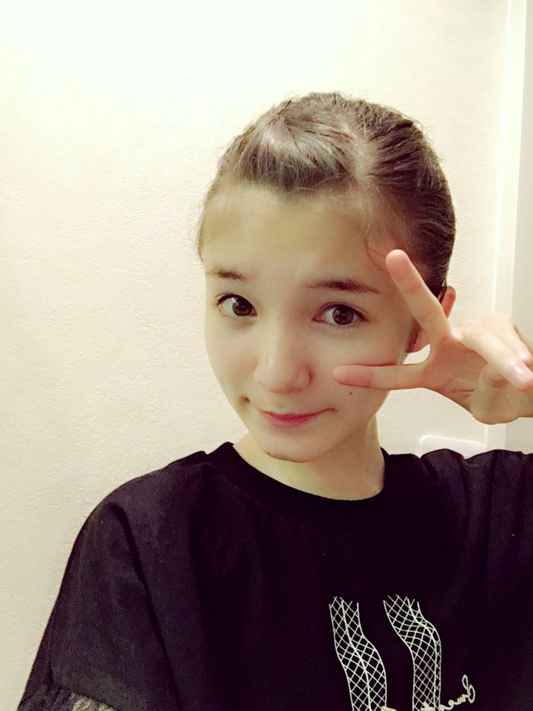 クレア Sur Twitter バレエなのだ ぴーす むにゅ 前髪あげてるん 久しぶりのバレエ絶対パキパキ言うな すっぴん失礼しました