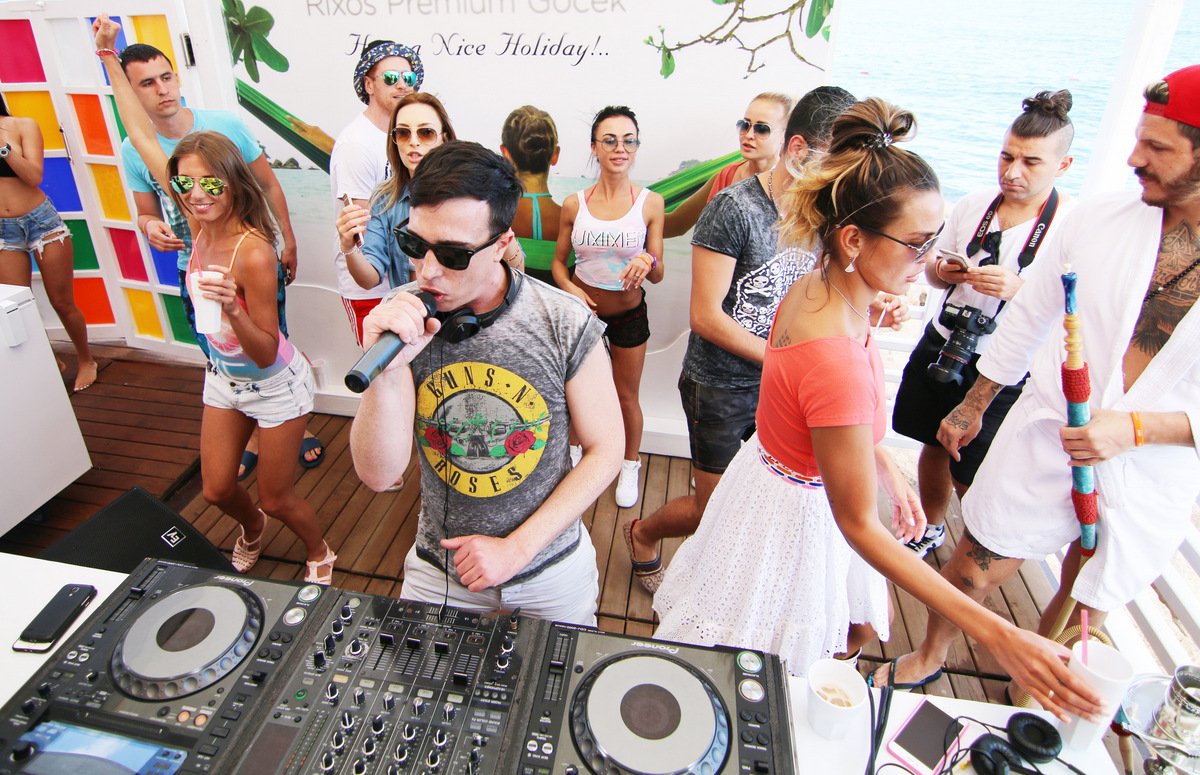 RixosSungate's tweet image. It&apos;s always more fun when we are together...#RixosSungate #RixosSungateMayFest