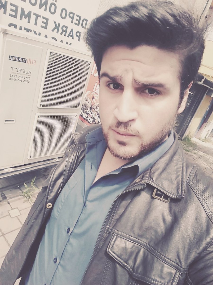 Haydi yaşlı genç demeden herkes camiye :)