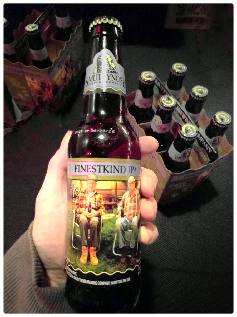 myblocktyler's tweet photo. I ❤ a good STRONG &amp; flavourful IPA (I'm from #Alberta). @smuttynosebeer #FinestStrong IPA ranks my TOP 5 @Airship37! https://t.co/mkZIVx7l01
