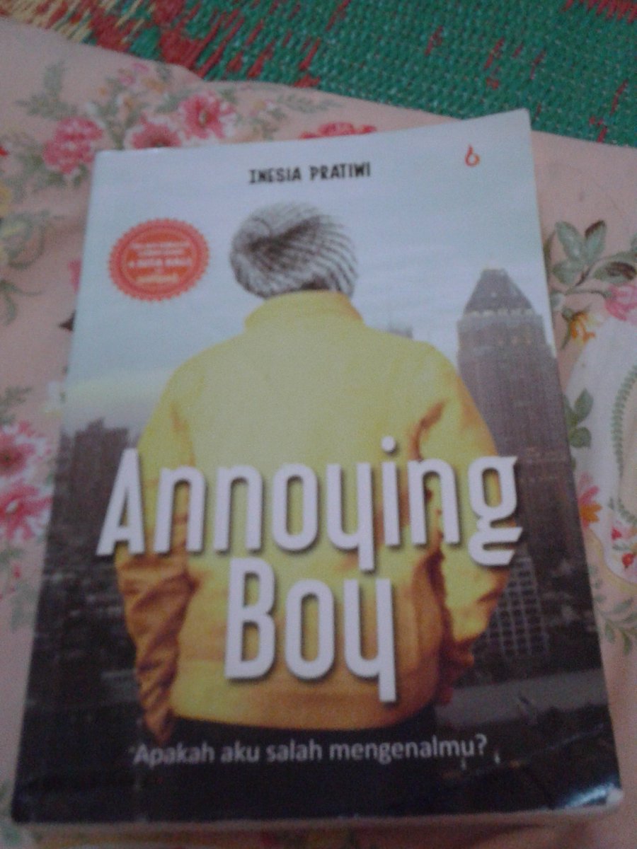 NavyraYp's tweet photo. Cerita beda banget sama yang di wattpad. Kerenn. @tiwiness #AnnoyingBoy https://t.co/5zllKeodE8