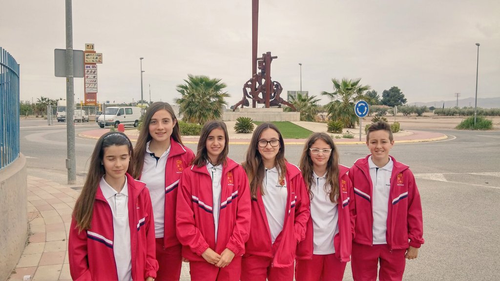 Totana_O's tweet photo. Nuestros chic@s de la selección murciana están en el #CEEO2016 #orientación Suerte y a disfrutar!!! https://t.co/wNQK6Mx7In