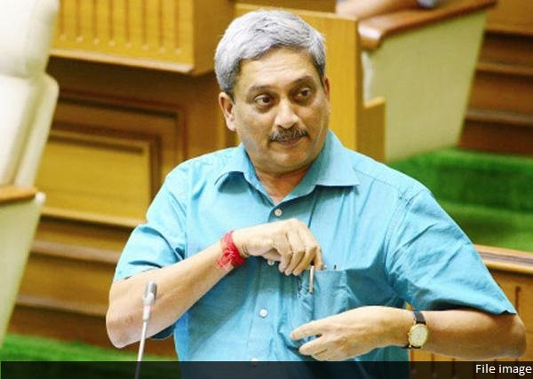 TimesNow's tweet photo. JUST IN: Defence Minister Manohar Parrikar speaking on AgustaWestland issue in Lok Sabha #DefenceCleanUp https://t.co/5NzaEpiOCd