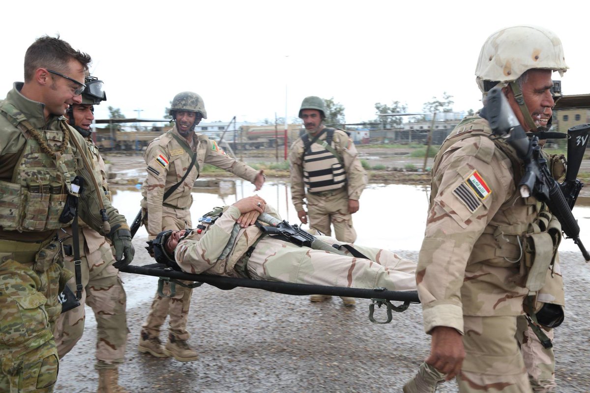 تدريبات الجيش العراقي الجديده على يد المستشارين الامريكان  - صفحة 3 ChwTQO0XIAAcyEu