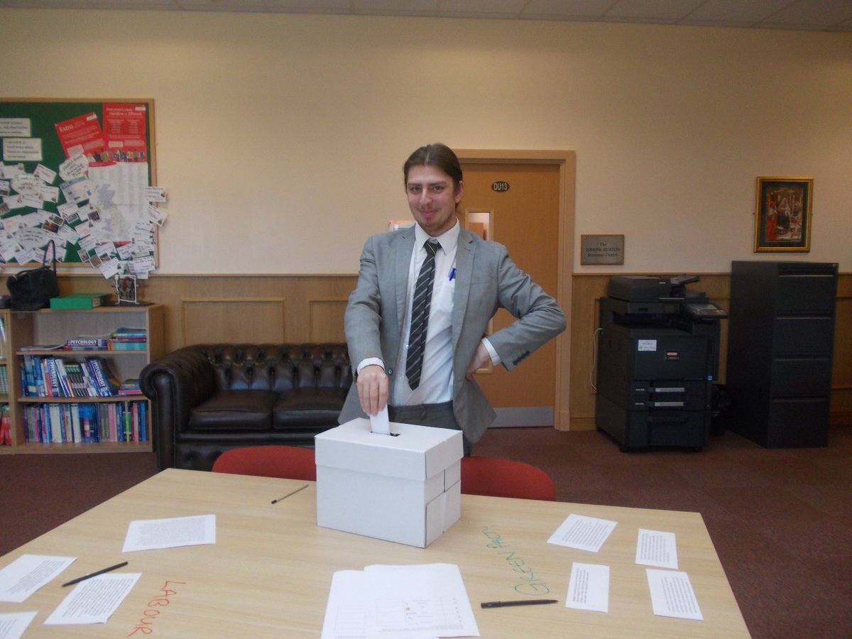 Sixth Form Students take part in mock election #whyshouldyouvote
