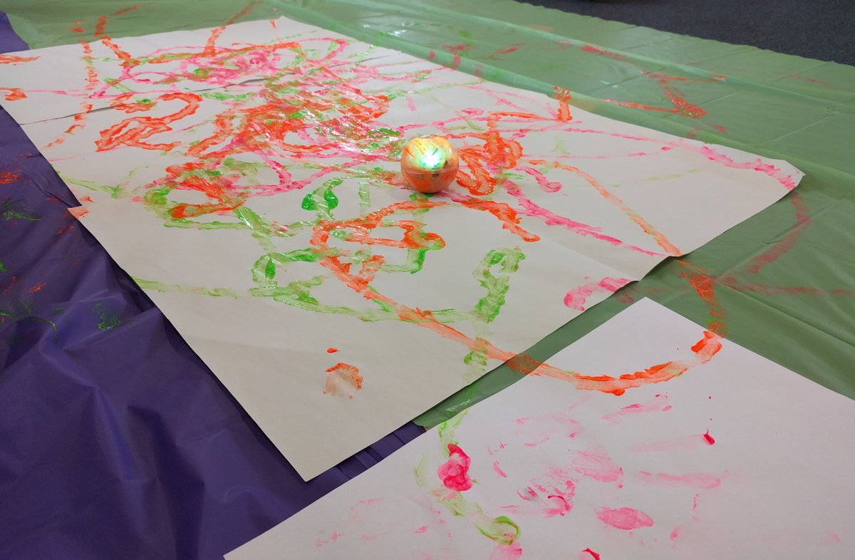 misskyritsis's tweet photo. Fun with @Sphero &amp; paint to end the week using Draw&amp;Drive app @SpheroEdu #aussieED #TTPlay #vicpln @Edtechs https://t.co/GXf28VJL7Q
