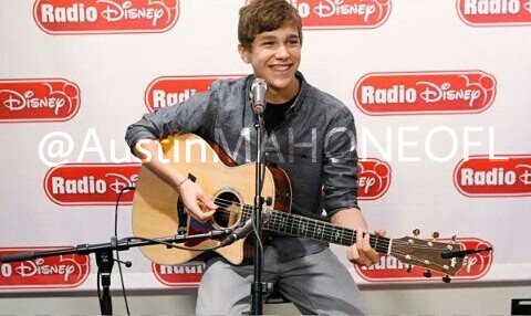 AustinMAHONEOFL's tweet photo. New/old exclusive photo of @AustinMahone  😄 new post when this one will have 10 likes https://t.co/SR9xAygNhh