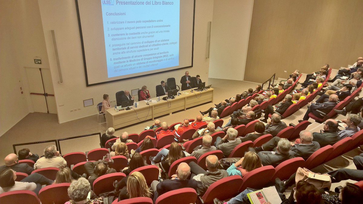 ULSS17_Veneto's tweet photo. ULSS 17: dialogo aperto con circa 60 realtà del mondo del volontariato e del no profit https://t.co/S1qjhje32z https://t.co/mQ7NOdizpt