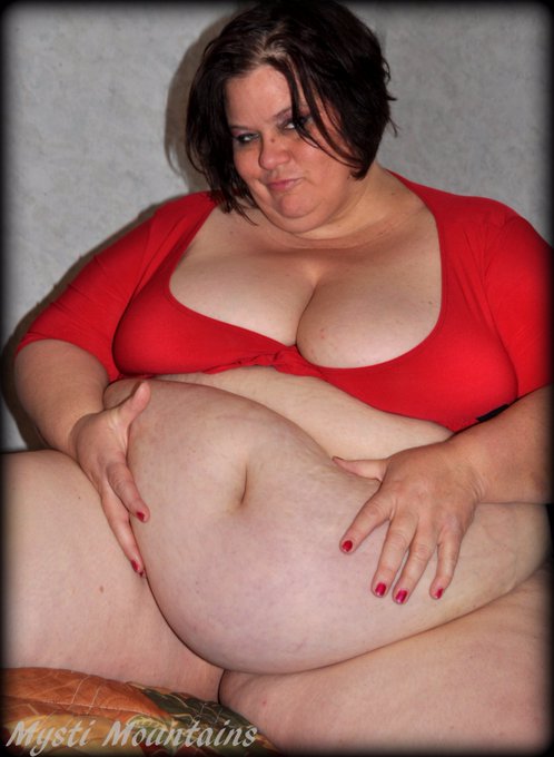 Ladies, post a photo of you embracing your curves, Guys retweet your favorites and tag them #EmbraceYourCurves<a href="/tag/bbw"class="tags"><span>#bbw</span></a><a href="/tag/embraceyourcurves"class="tags"><span>#embraceyourcurves</span></a>