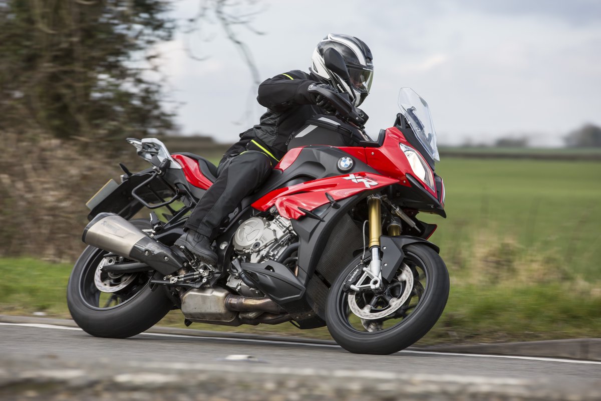 AndyDownes888's tweet image. Really getting on well with @BMWMotorradUK S1000XR. So fast, so much fun, practical &amp;amp; suited to UK roads very well