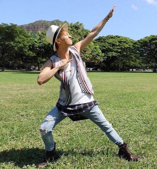 aaashinjirooaaa's tweet photo. AAA垢です。
初タグします😊

⏩與真司郎寄りのall
⏩LEAP OVER 福岡5.12参戦
⏩LJC 

#AAA好きな人RT 
#與真司郎 
#aヲタさんと繋がりたい 
#RTした人全員フォローする https://t.co/vDBR9ePfLe