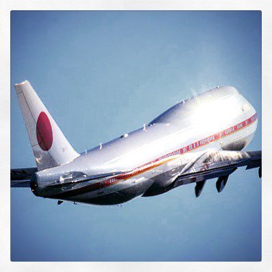 jacobvvz's tweet photo. By sralfalo on Instagram: #japanese #airforceone leaving #berlin #tegelairport for #stanstโฆ https://t.co/SPOT190ryl https://t.co/Y3DToPLPX2