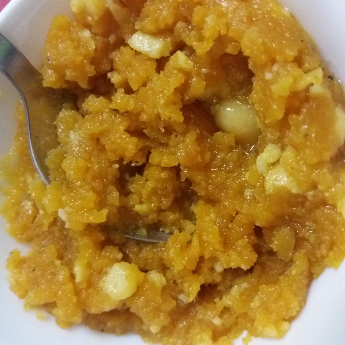 KritiGandotra's tweet photo. Moong dal halwa! #Luckytimes #Yummyness #Halwalove #Sweet https://t.co/rP8E1vq0m3