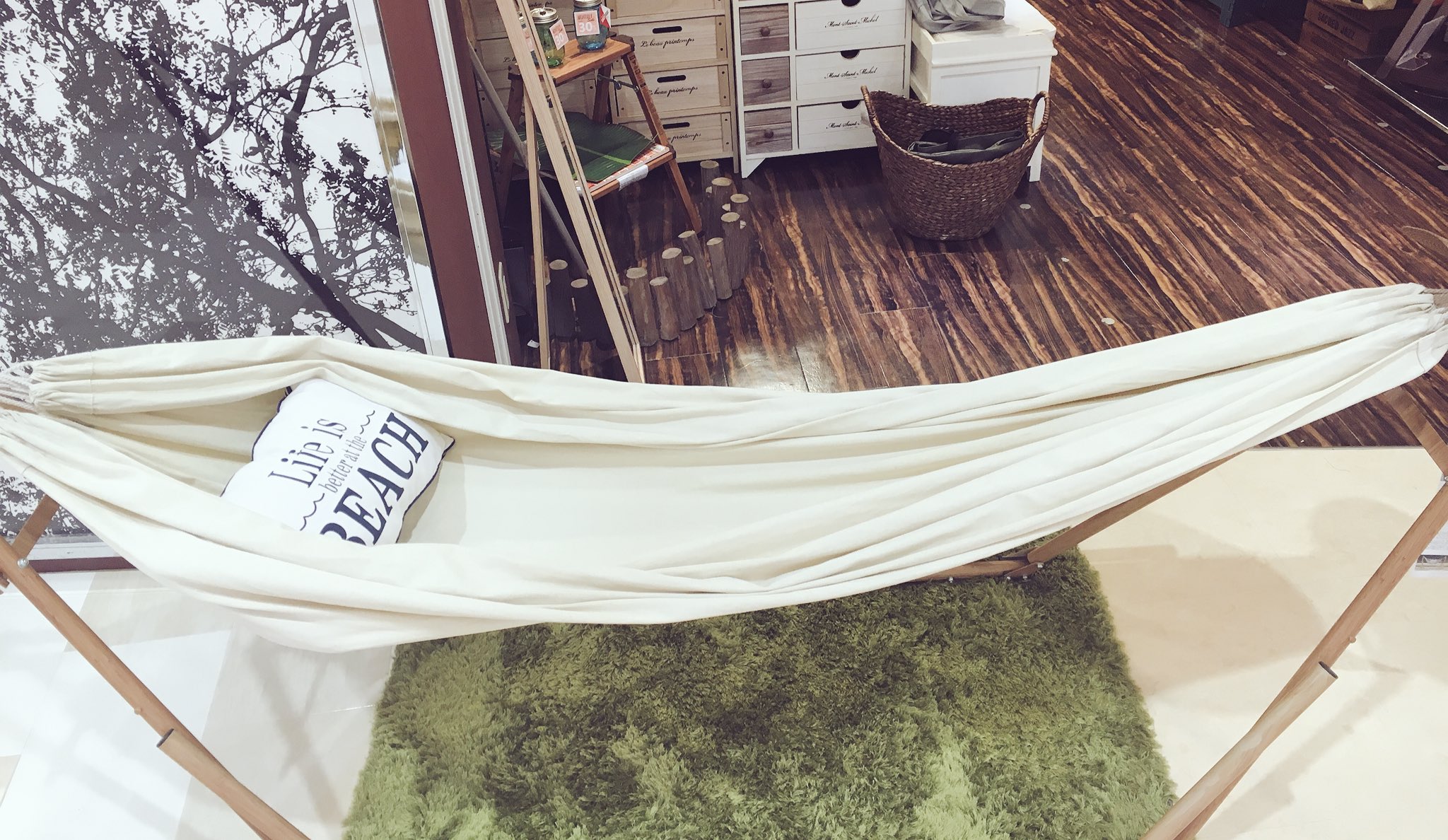 Foranew アリオ八尾店 毎日ハンモック体験を実施中 寝てみたい 座ってみたい というあなた ˆoˆ 是非foranewへ来てください 1度寝たらハマってしまうかも 御来店お待ちしております T Co Sjsczngkmp Twitter