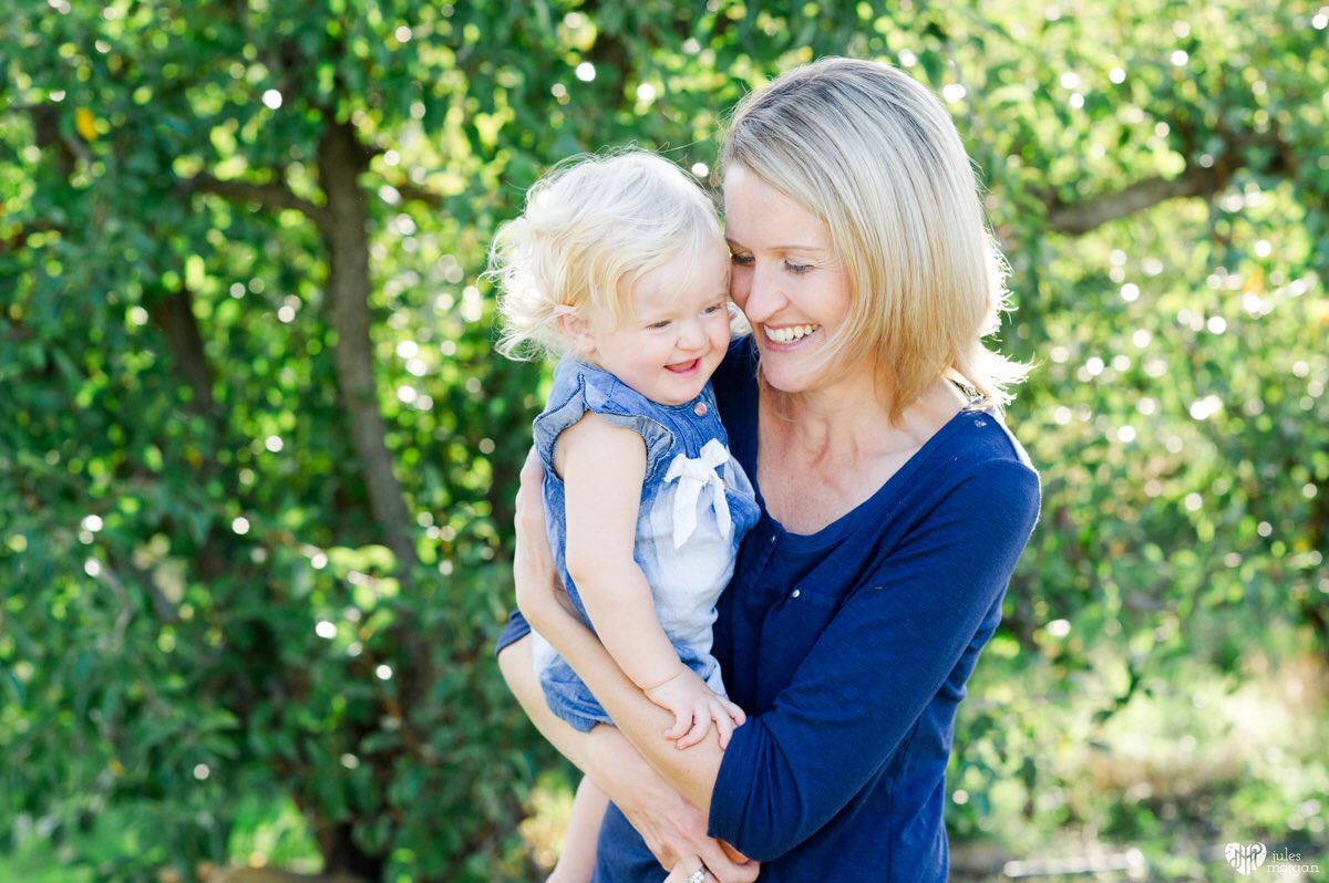 Little moment like these make my heart so happy #capetownfamilyphotography #mommylove