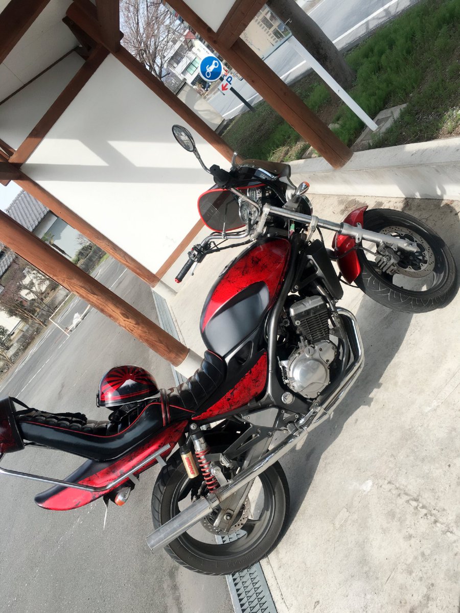 JlHt6's tweet photo. バリオス2型売ります！純正パーツすべてあります！気になる方はDMください！
拡散希望！
#単車売ります
#族車売ります
#バリオス売ります
#バリオス2型売ります https://t.co/kTFyje0WPb