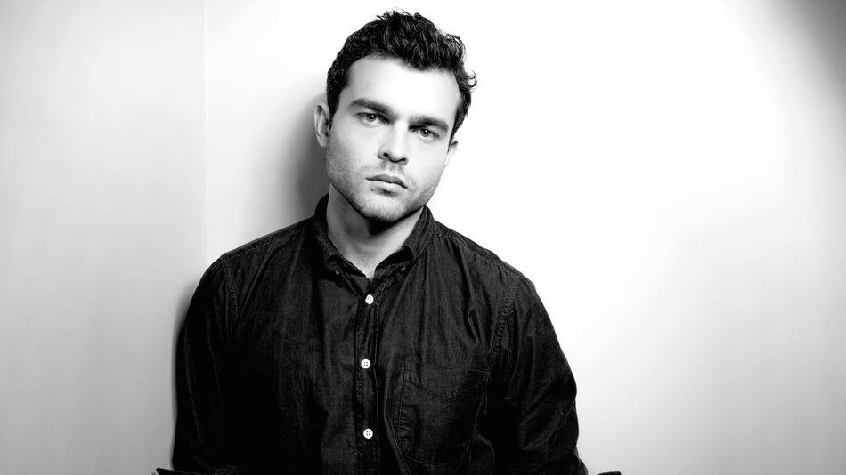 PodBayDoors_'s tweet photo. Alden Ehrenreich has been confirmed as 'young' Han Solo. What do we reckon? #starwars #HanSolo https://t.co/Vbd8SmZbTS
