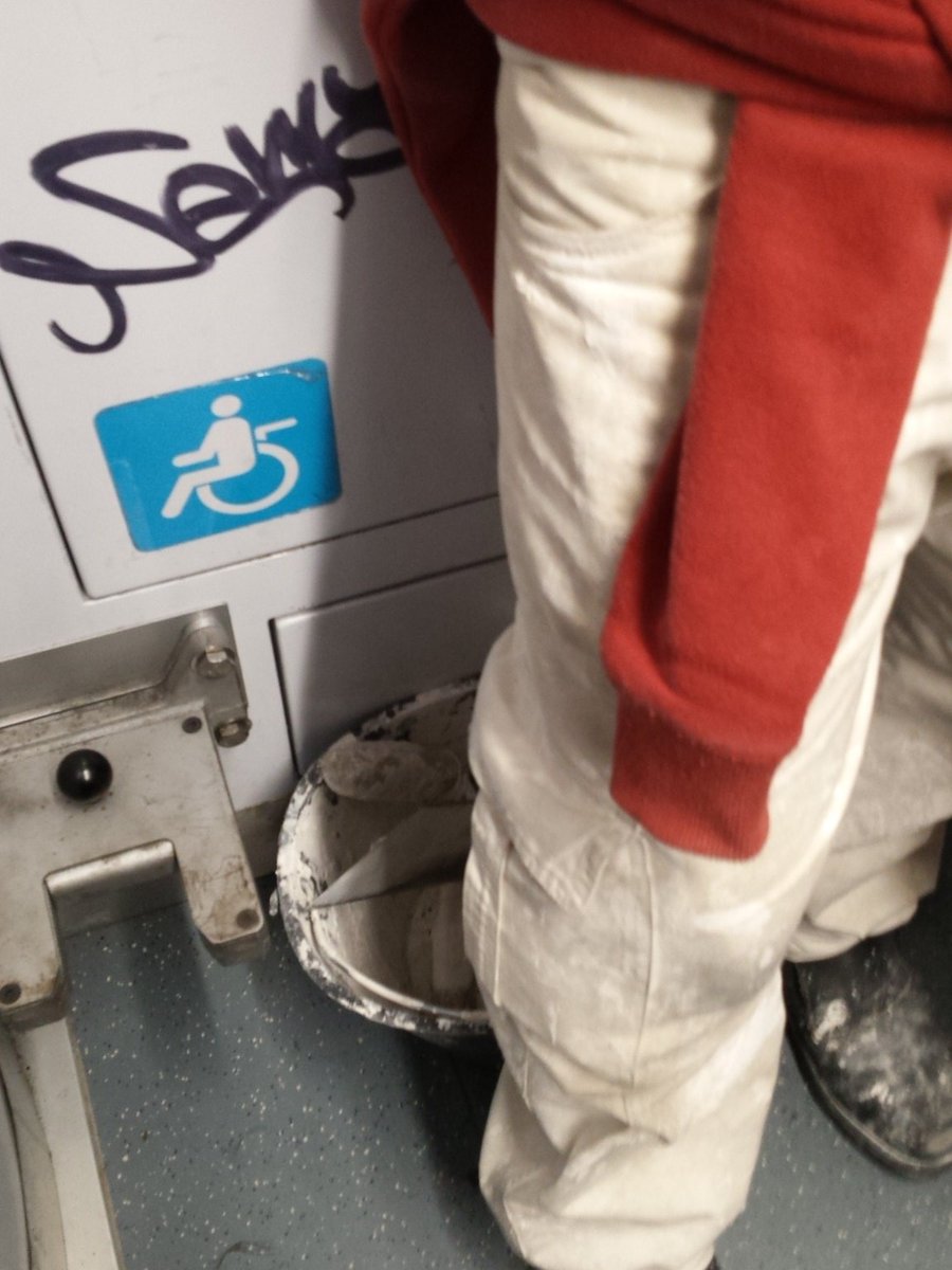 InstaTramm's tweet photo. Lavori in metro... https://t.co/Oc62ST1gYQ