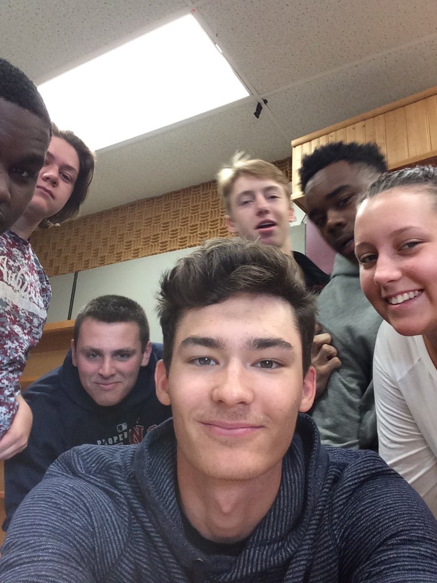 mm_madness1's tweet photo. Talk to your counselor today, and join journalism for next year!! It's always a good time!! https://t.co/yO12oiqNXr