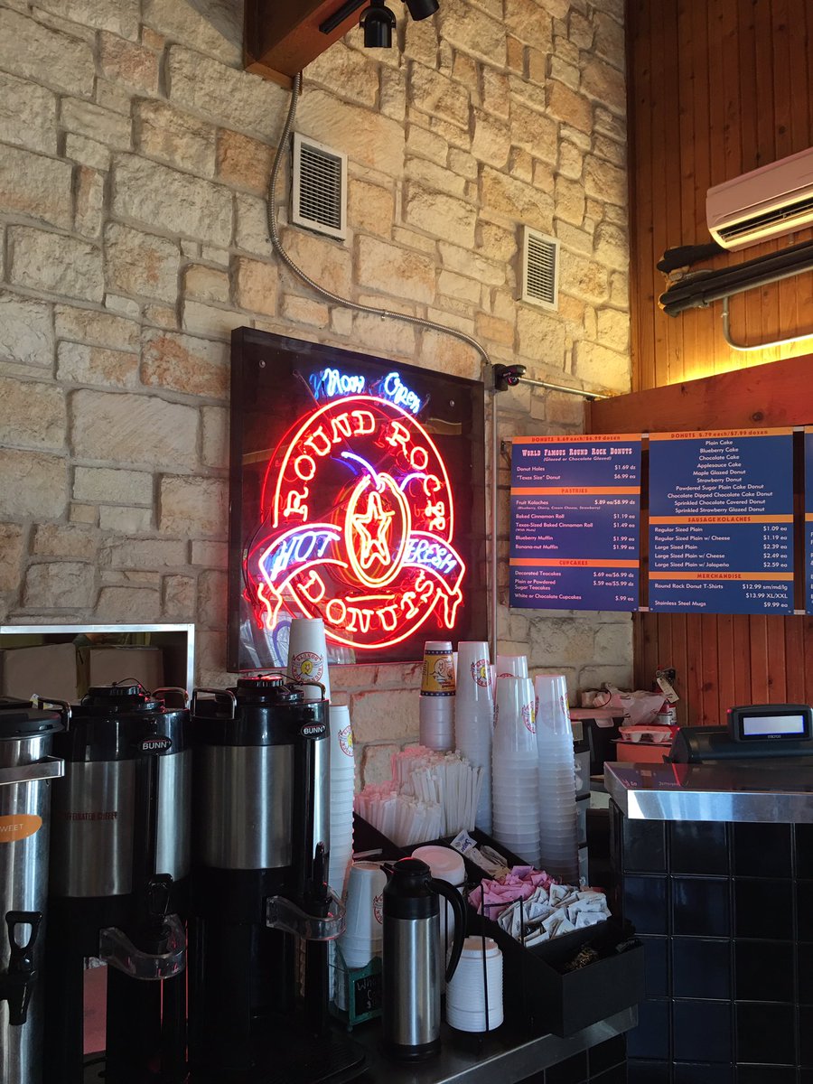 TeamFrancisATS's tweet photo. At Round Rock Donuts get my team well deserved kolaches and donuts!#SprinintoSocial @AustinAvengers https://t.co/JaUWAvP3ow