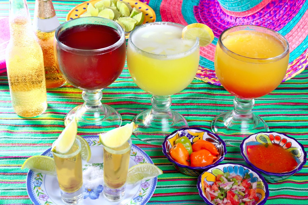 IdiotsGuides's tweet photo. Recovering from #CincoDeMayo, but don't know why it's a party day? #IdiotsGuidesCommunity https://t.co/AEgwkLaX8d https://t.co/G0H1bfzYkK