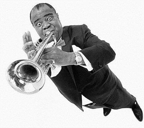 GeekingOnMusic's tweet photo. #LouisArmstrong ❤️ https://t.co/nQb1s78uEg