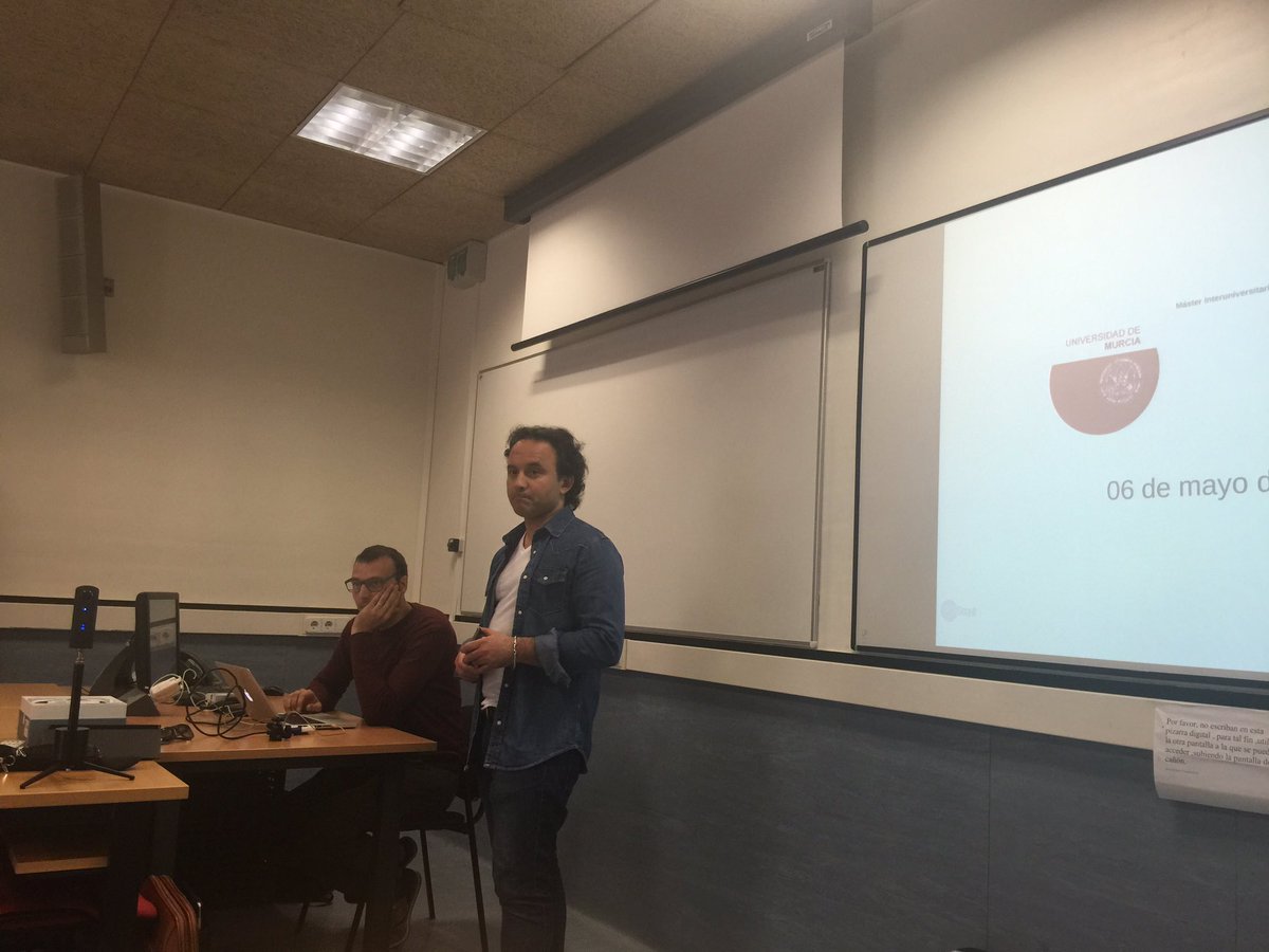 margrandio's tweet photo. Hoy con @ZakaTo360 y @coloma360 en el @MasterCmovil que nos hablan de narrativas inmersivas #360 #transmedia https://t.co/kB9VpGiBJx
