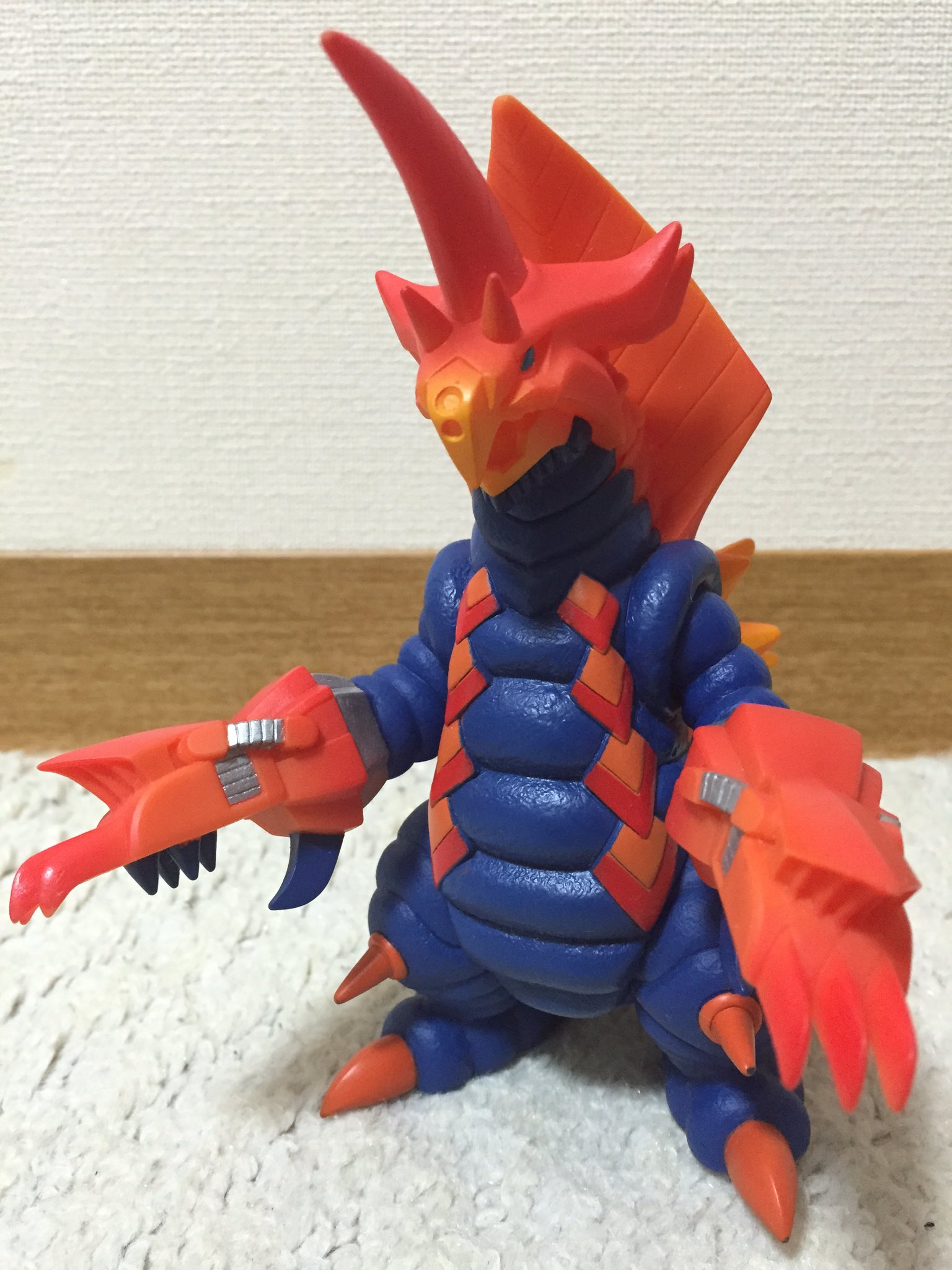 闇に光る怪獣シリーズ バキシム 蓄光ソフビ 無版権 パチ怪獣 開封現状