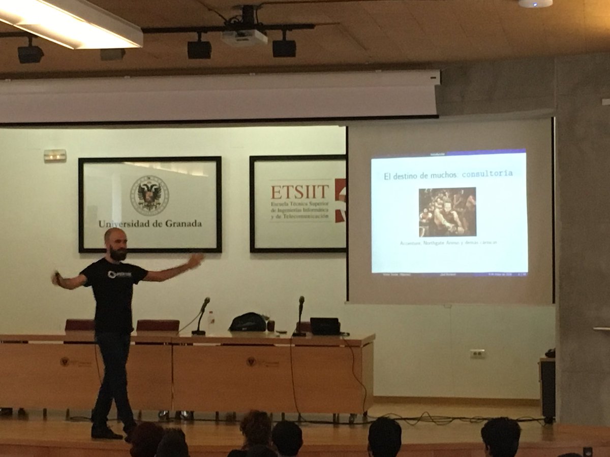 UlisesVSz's tweet photo. Gran charla hoy de @pyctor en @ETSIIT_UGR. Hacen falta más baños de realidad como este! #gracias! https://t.co/wtKrmtrdmN