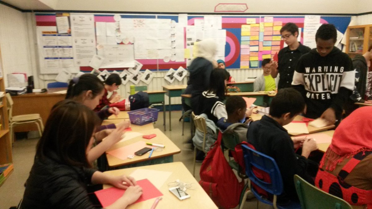 chanland's tweet photo. Folding paper hearts & flowers and writing poems to honour our mother's! #happymothersday #eslbo @sjam_esl https://t.co/fK5jFudmL2