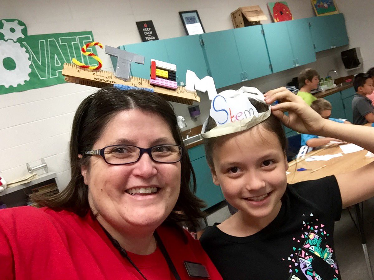 trishac818's tweet image. Starting a trend! #GASTEMDay #harbinses @GaDOEnews @GwinnettSchools