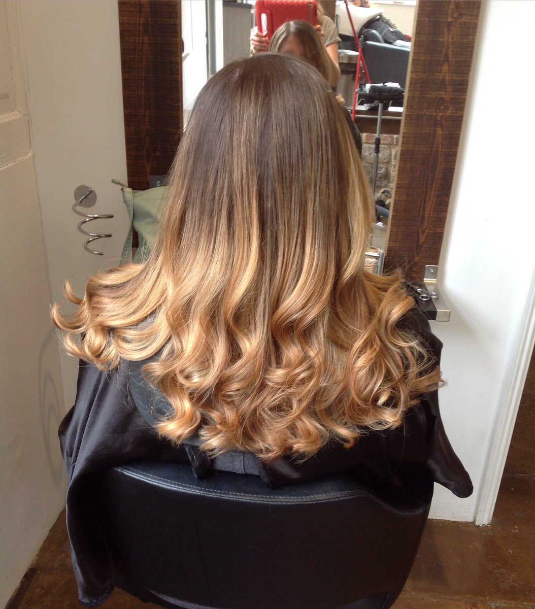 Balayage ready for the summer 💇🏼💆🏼 colour and cut done by our senior stylist Danielle ☀️✌🏼️