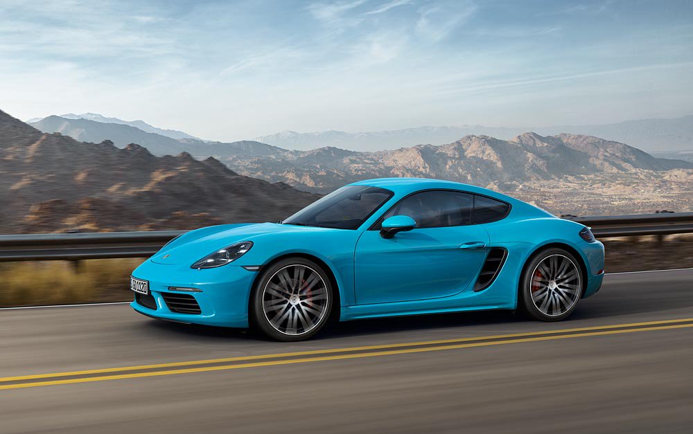PorschePorto's tweet photo. O carácter desportivo do #Porsche #718Cayman pode tornar-se ainda mais intenso com um “S” https://t.co/sLOEGYnmAC https://t.co/ea2HX25LbJ