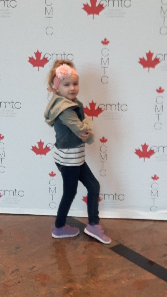 kerrbare72's tweet photo. Day 2 having lots of fun & meeting new friends #DreamsDoComeTrue @cmtcinc #CMTC2016 https://t.co/9vnN0H53zG