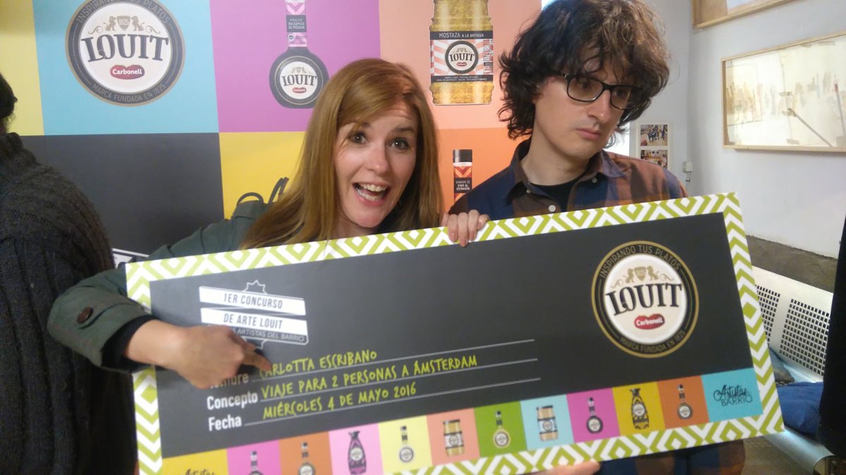 carlottaescriba's tweet photo. Anoche recibiendo mi premio @TAB_ES @LOSARTISTASDB #louit @eponinef @Lfrre @taniaaristi @Sr_Sanabria https://t.co/zYBubmXHA5