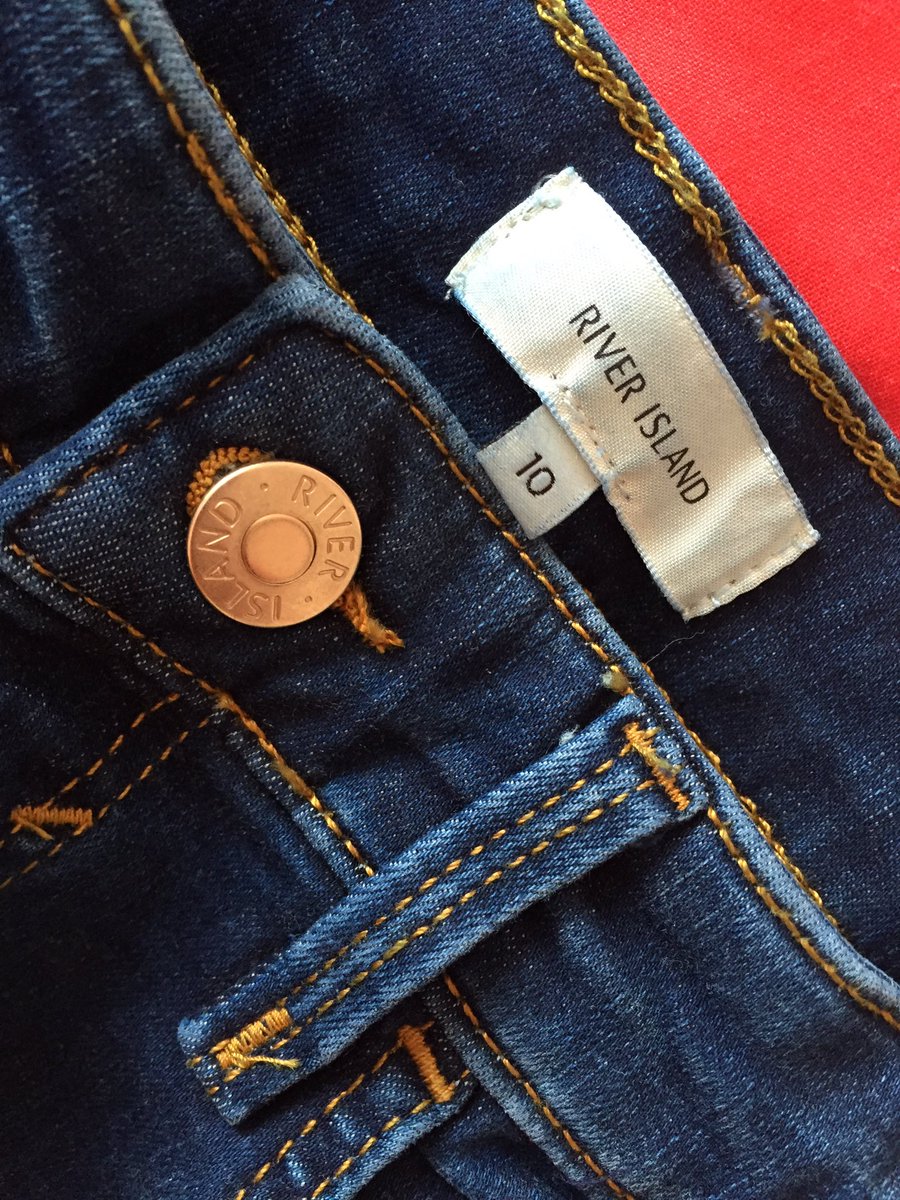 LucyMaryTaylor's tweet photo. It's official. River Island jeans are the best!! โค๏ธ๐ #LoveThem #FitPerfectly @riverisland https://t.co/l3DbnLRqRf