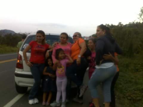 Baroemel's tweet photo. La familia. Tesoro preciado para quien sabe valorar https://t.co/SQcsGEIVrc