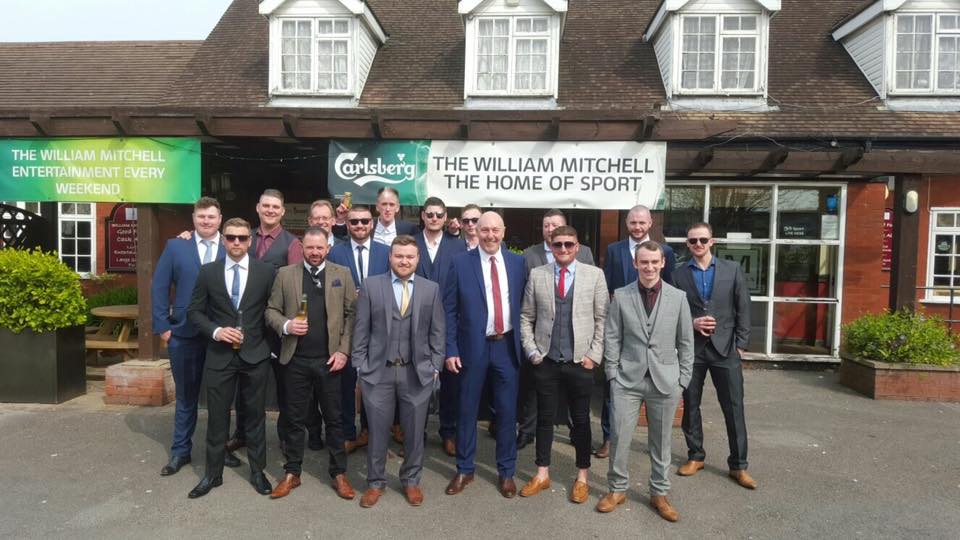 willymitchell's tweet photo. What a morning - Good luck Boys - Have a great day! #ChesterRaces #Chester2016 https://t.co/eyMeeEHfjI
