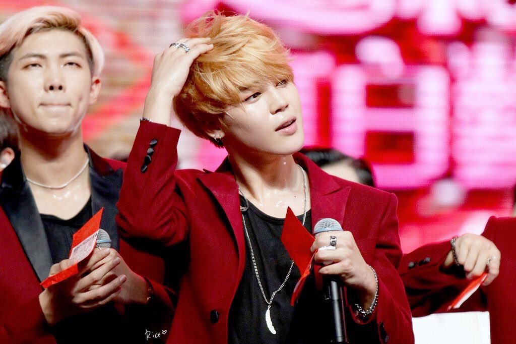 btspic's tweet photo. https://t.co/Gyr3jtQYGN