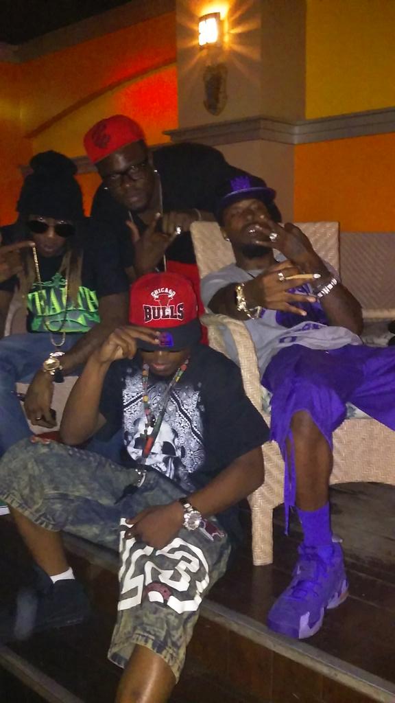 J_Lew_SelfRich's tweet photo. https://t.co/ngR83yyO6q