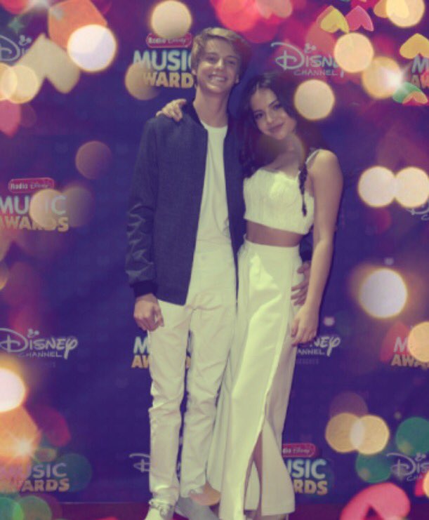 Isabela Moner (@isabela5531) on Twitter photo 