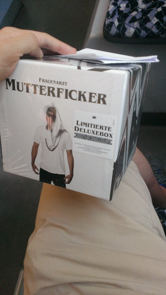 Berlinatoar's tweet image. Ja man endlich #Mutterficker #KKF Happy Realese @frauenarzt