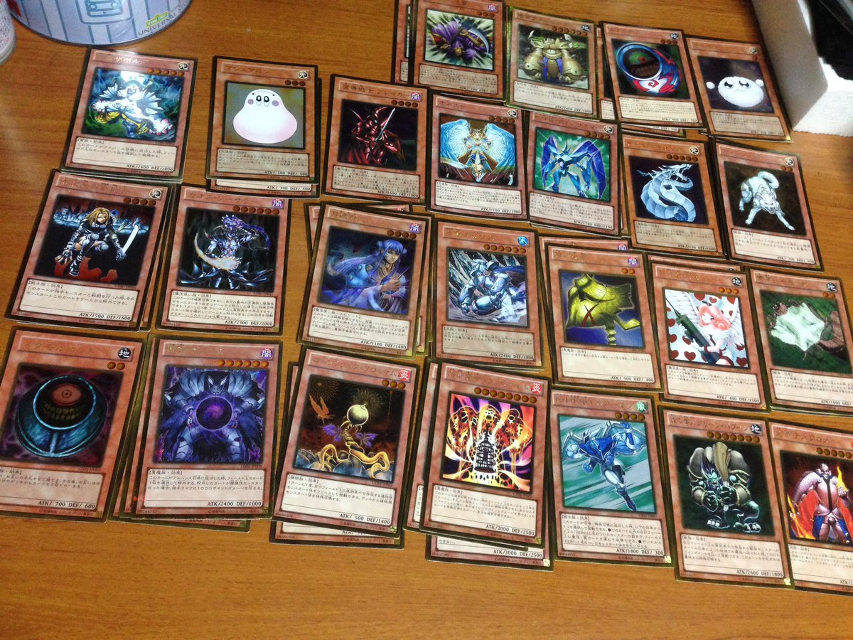 遊戯王のゴールドカードのみでデッキが作れないかと思い、とりあえず家