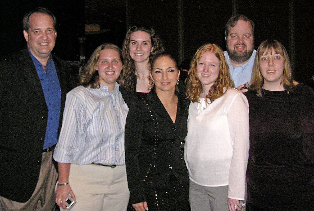 PeteVVI's tweet image. @GloriaEstefan hard to believe this was 12 years ago in Boston.  Back again for Em's graduation. Proud Mama.  Enjoy!