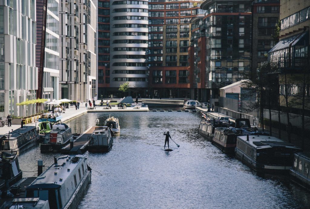 WaterAidUK's tweet image. Could you do what @lizzo010 is aiming to do: paddle-board the length of England?!? bit.ly/1NkUkwI #Goodluck