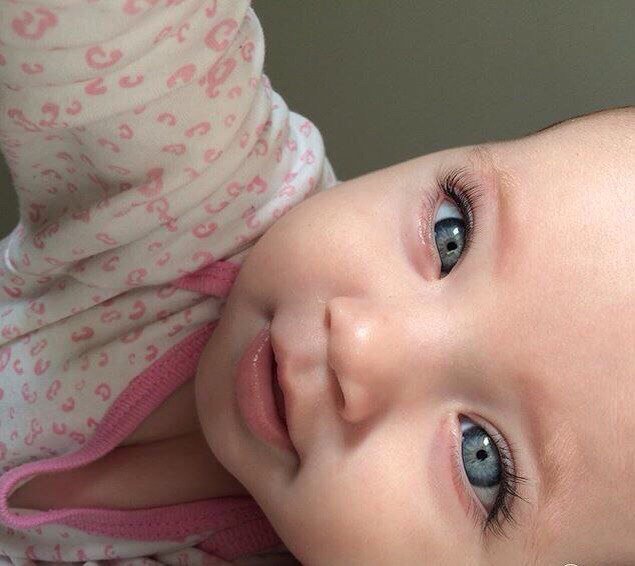 the truth is that little kids this little miracle?😇😇😇
