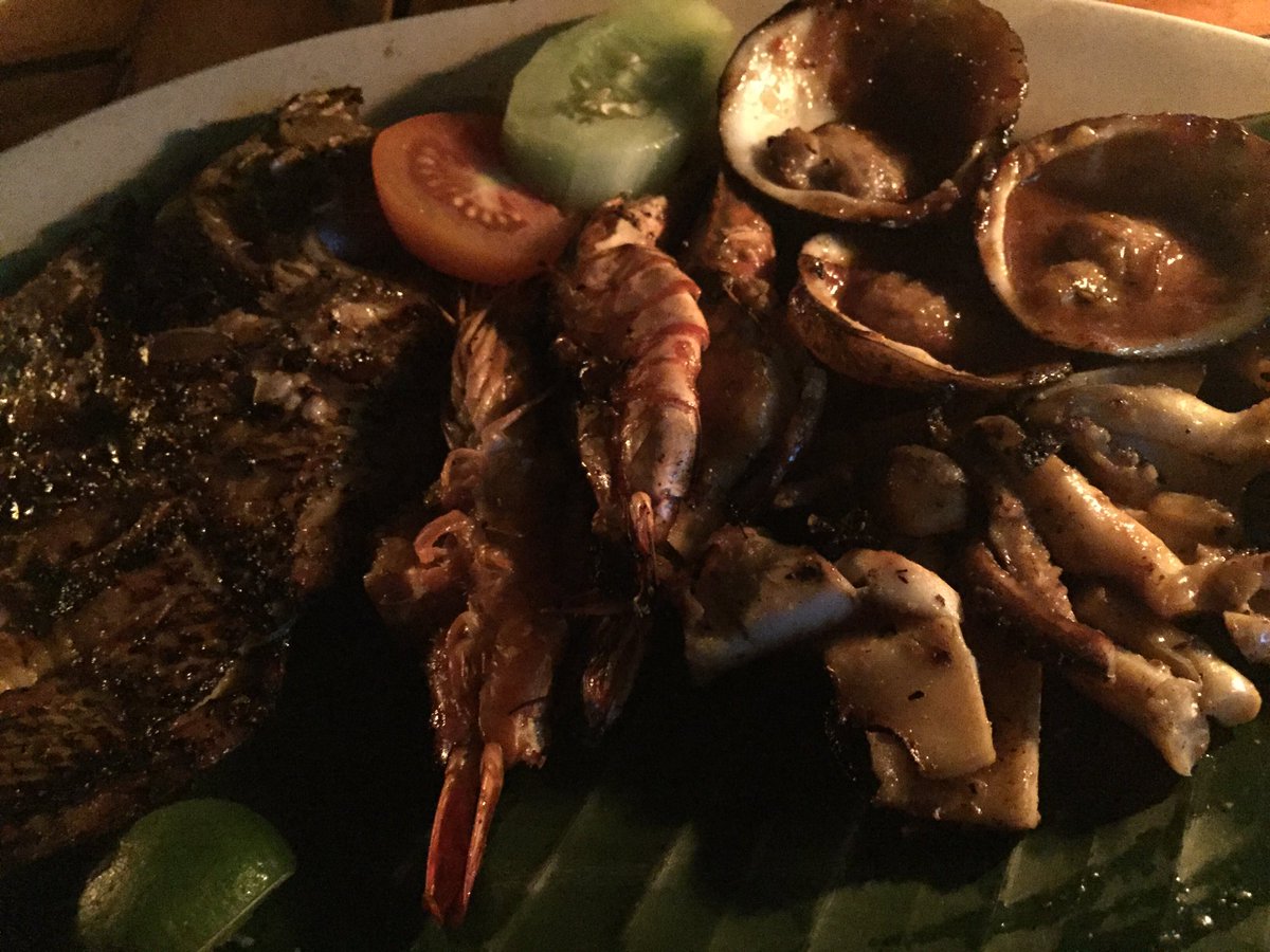 Enjoy your dinner Burnetters 🍷

#LBGoesToBali2016