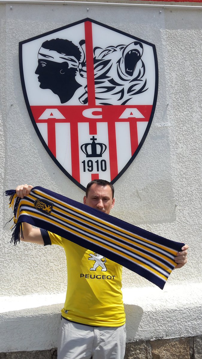 BonalBoy's tweet photo. Sochaux => Ajaccio 1000km pour soutenir les joueurs du @FCSM_officiel
On compte sur vous #OperationMaintien #ACAFCSM https://t.co/QFqxTglVV6